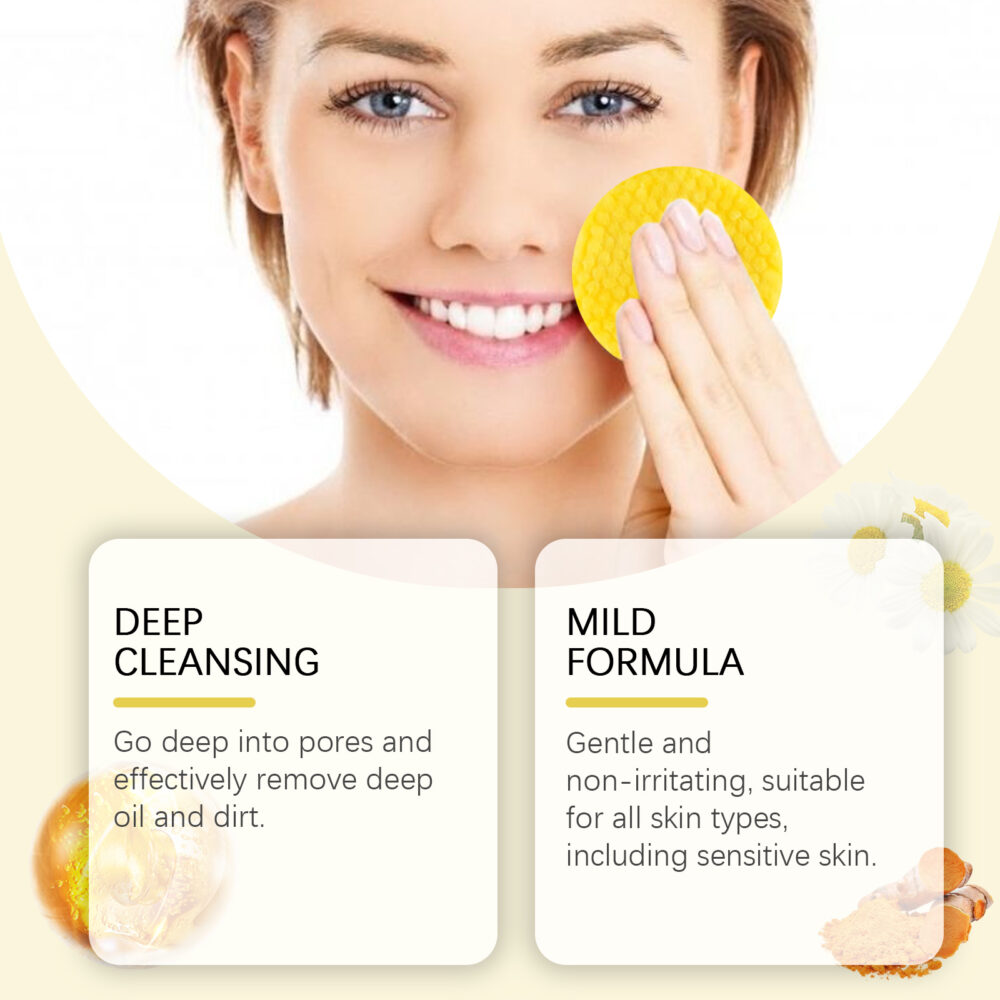 Turmeric Gentle Exfoliating Kojic Acid Cleansing Pad - Image 4